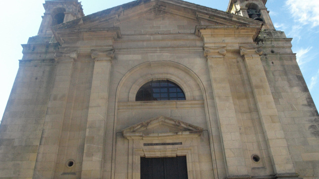 Iglesia parroquial de Santiago de Padrón